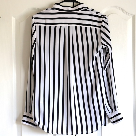 Banana Republic Shirt Size XS - Picture 4 of 5